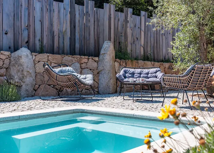 Casetta Taglio Rosso Di Santa Lucia * Sainte-Lucie de Porto-Vecchio